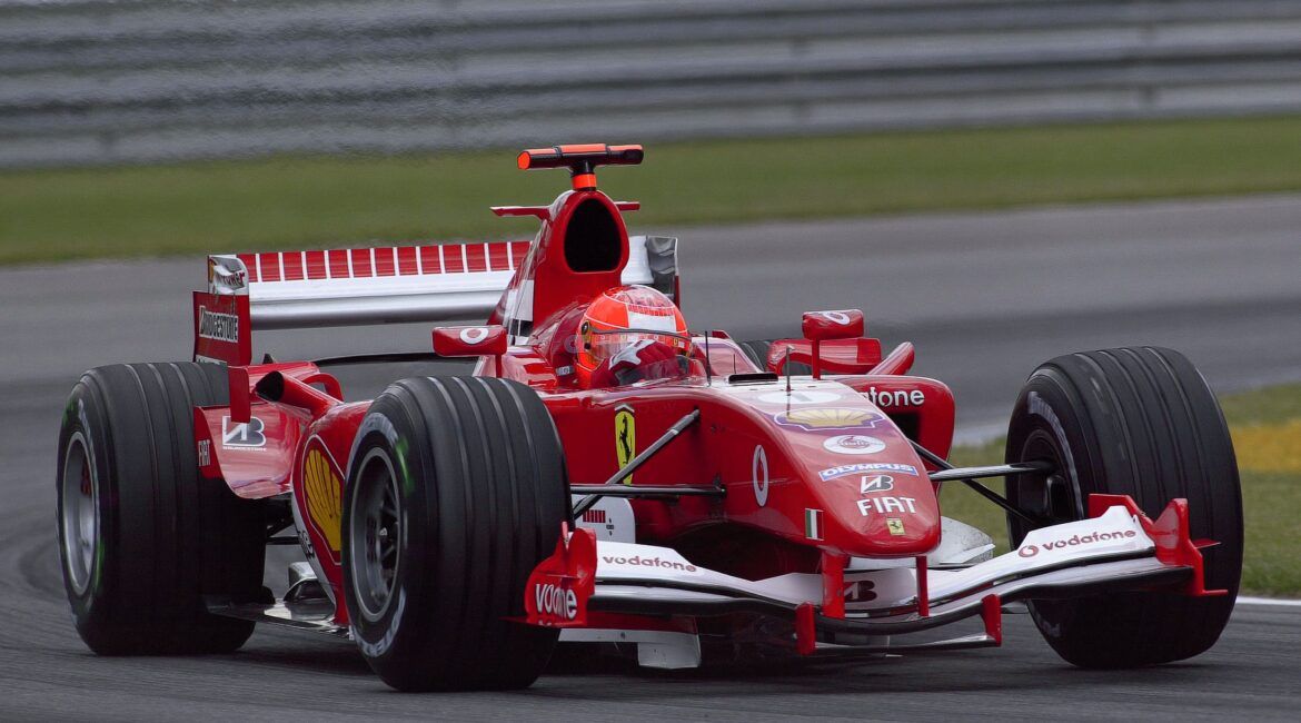 Michael Schumacher: l’incredibile storia del sette volte campione di F1 con una regolare licenza da calciatore